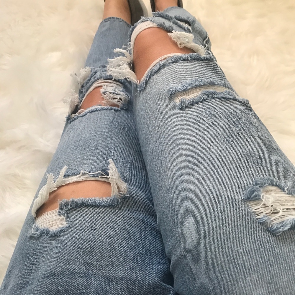 LAST 3️⃣ Boyfriend Destructed Denim - Picture 2 of 8